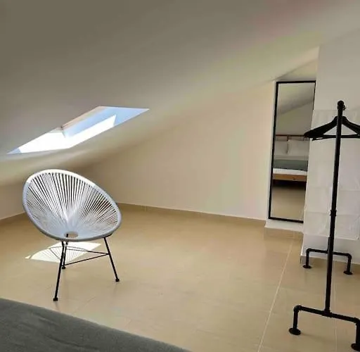 Wave - House, Σπίτι διακοπών